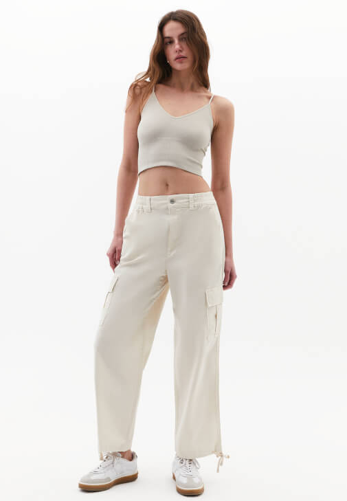 Crop Atlet ve Kargo Cepli Pantolon Kombini