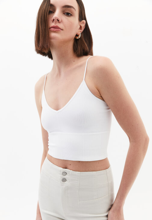Crop Atlet ve Denim Pantolon Kombini