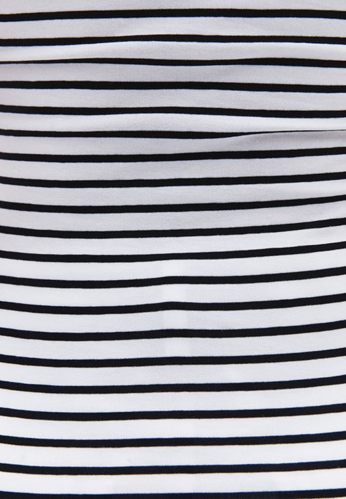 Kare Yaka Çizgili Atlet ve Wide-Leg Pantolon Kombini