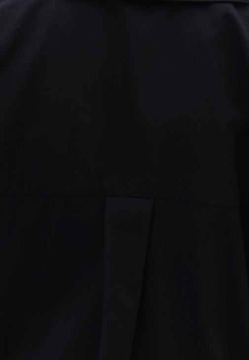 Şort Detaylı Elbise ve Ayakkabı Kombini