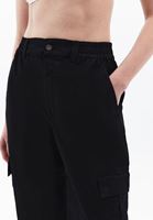 Kargo Cepli Pantolon ve Bralet Kombini