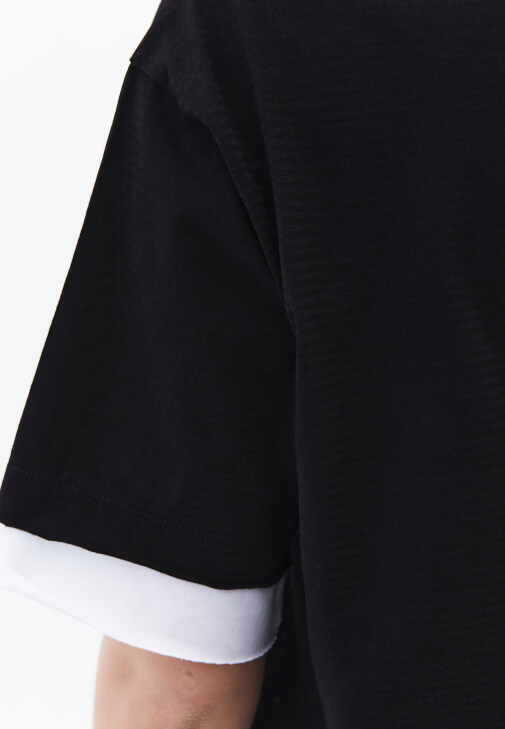 Crop Sıfır Yaka Tişört ve Pantolon Kombini