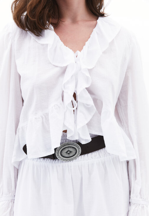 Fırfırlı Bluz ve Mini Etek Kombini