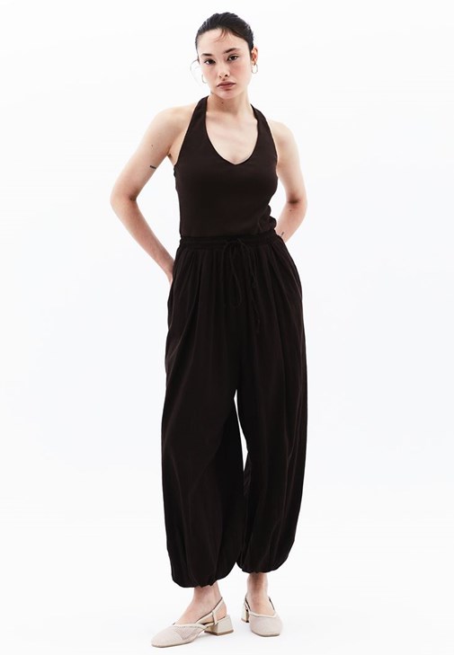 Kahverengi Boyundan Bağlamalı Tulum