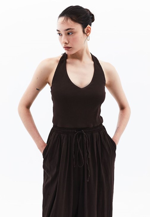 Tulum ve Fileli Topuklu Ayakkabı Kombini