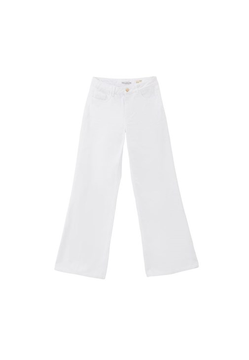 Yüksek Bel Wide-Leg Pantolon ve Bot Yaka Kazak Kombini