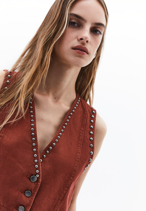 Troklu Yelek ve Şort Kombini