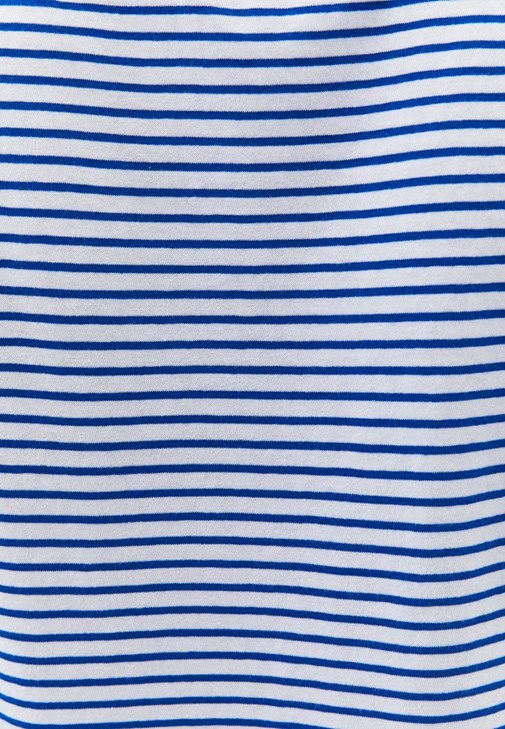 Pamuklu Çizgili Tişört ve Barrel-Fit Pantolon Kombini