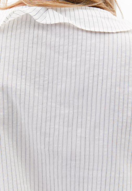 Fırfırlı Çizgili Bluz ve Pantolon Kombini