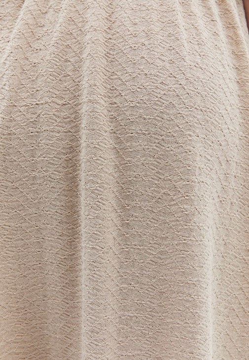 Balon Elbise ve Hasır Çanta Kombini