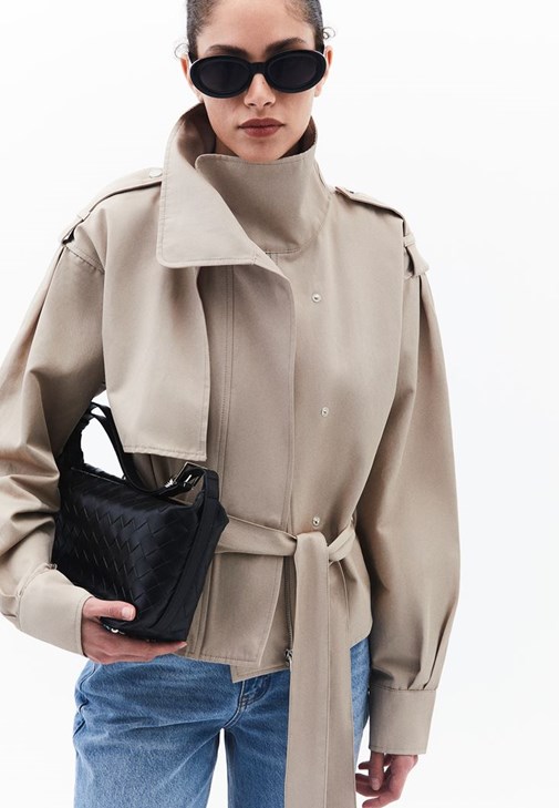 Bej Kemer Detaylı Oversize Trençkot