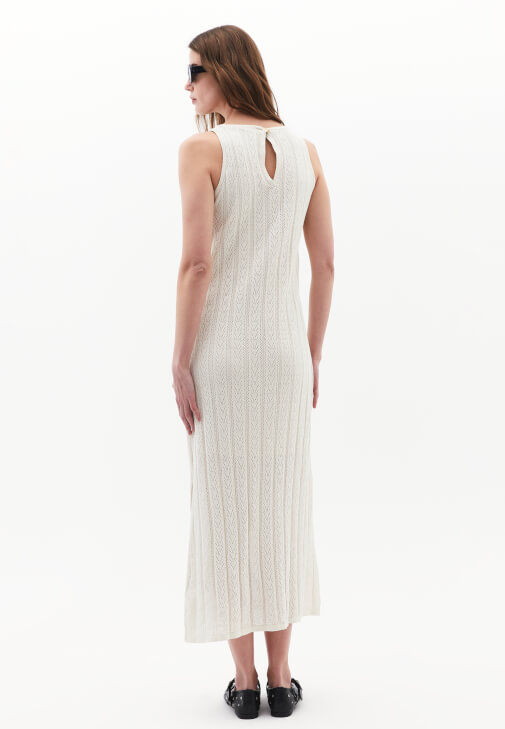 Ajurlu Elbise ve Fileli Babet Kombini