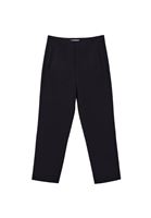 Carrot-Fit Pantolon ve Crop Yelek Kombini