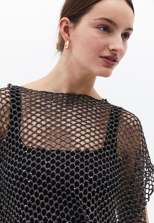 Bot Yaka Oversize Bluz ve Şort Etek Kombini