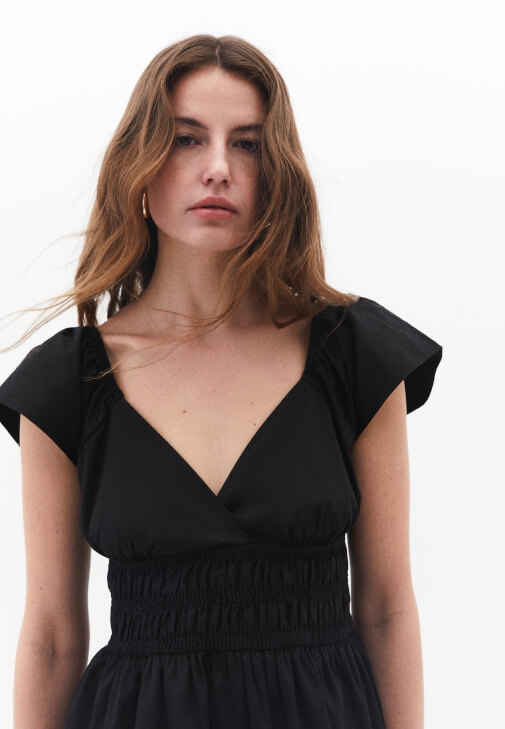 Gipeli Elbise ve Topuklu Terlik Kombini