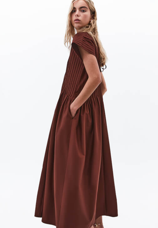 V Yaka Elbise ve Babet Kombini