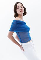 Düşük Omuz Tül Bluz ve Wide-Leg Pantolon Kombini