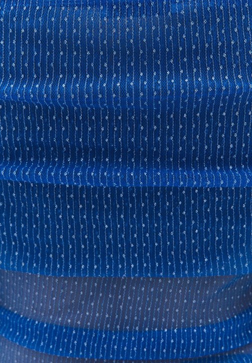 Düşük Omuz Tül Bluz ve Wide-Leg Pantolon Kombini