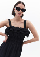 Bayan Siyah Fırfır Detaylı Uzun Elbise