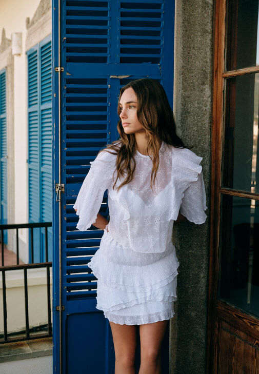 Beyaz Brodeli Crop Bluz