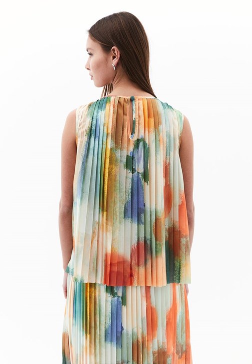 Pileli Bluz ve Etek Kombini