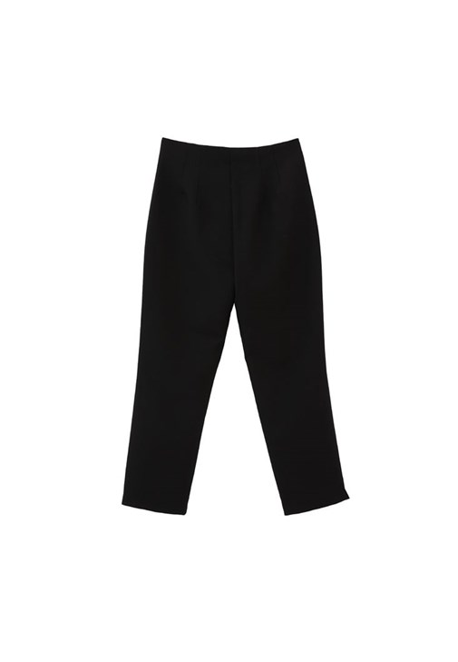 Carrot-Fit Pantolon ve Slim-Fit Gömlek Kombini
