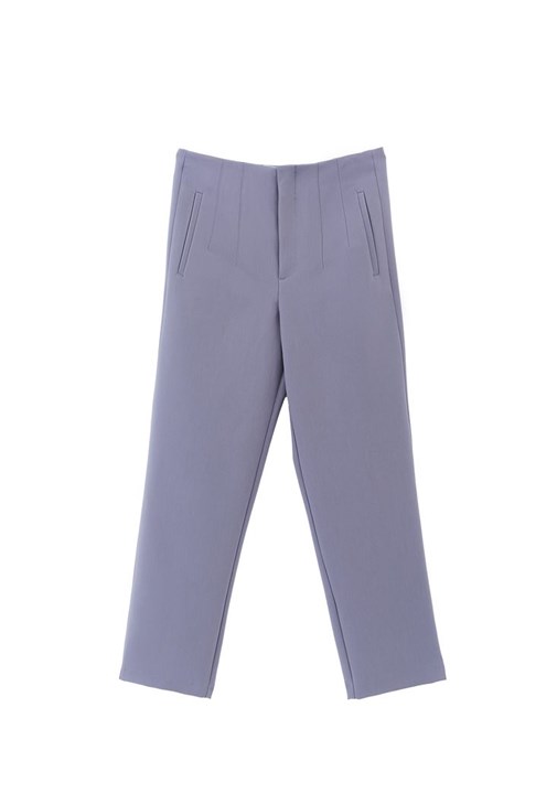 Carrot-Fit Pantolon ve Büzgülü Tişört Kombini