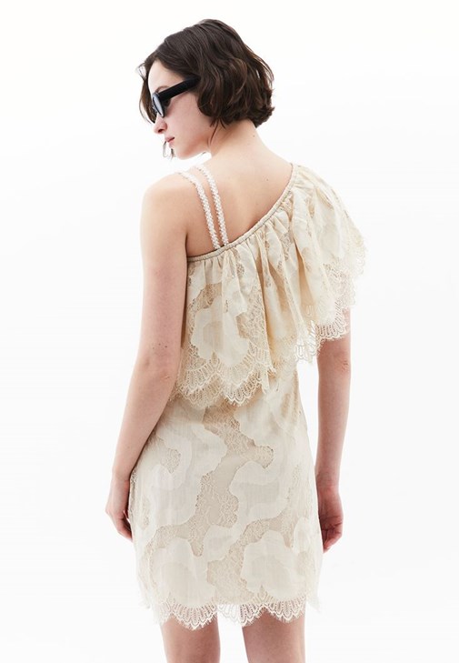 Volanlı Elbise ve Terlik Kombini