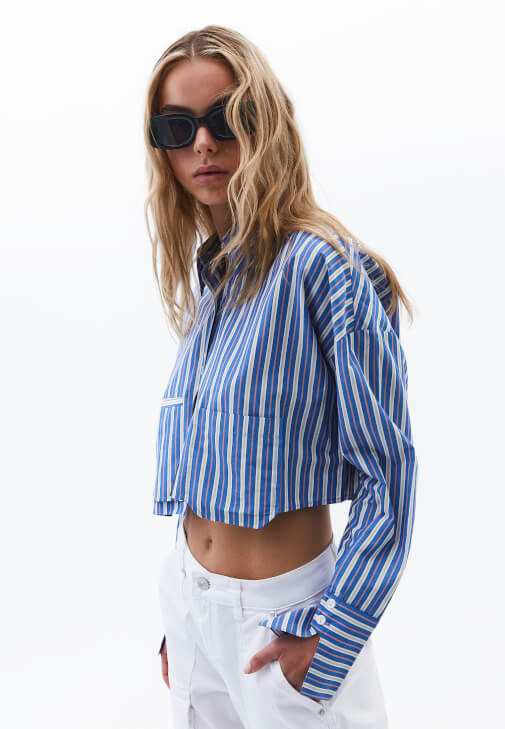 Cepli Crop Gömlek ve Kargo Pantolon Kombini