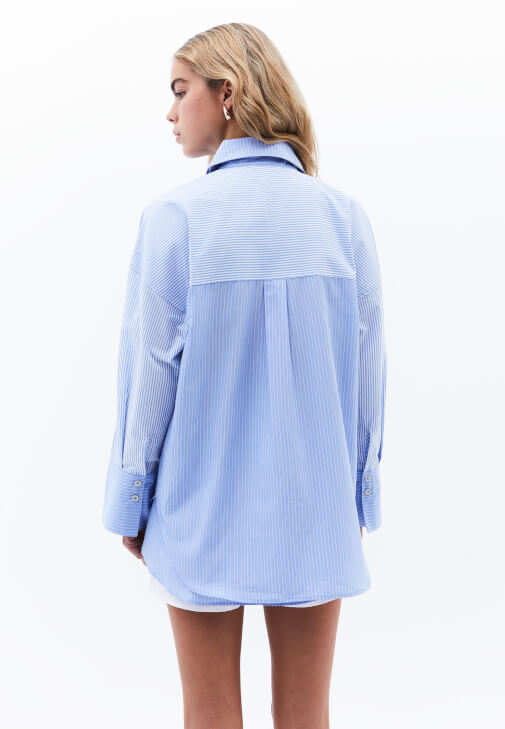 Oversize Gömlek ve Şortlu Etek Kombini