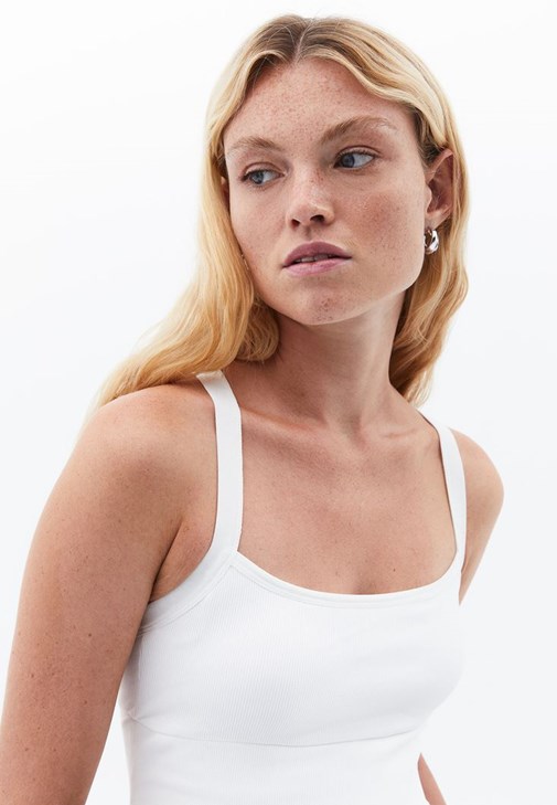 Crop Atlet ve Denim Detaylı Pantolon Kombini