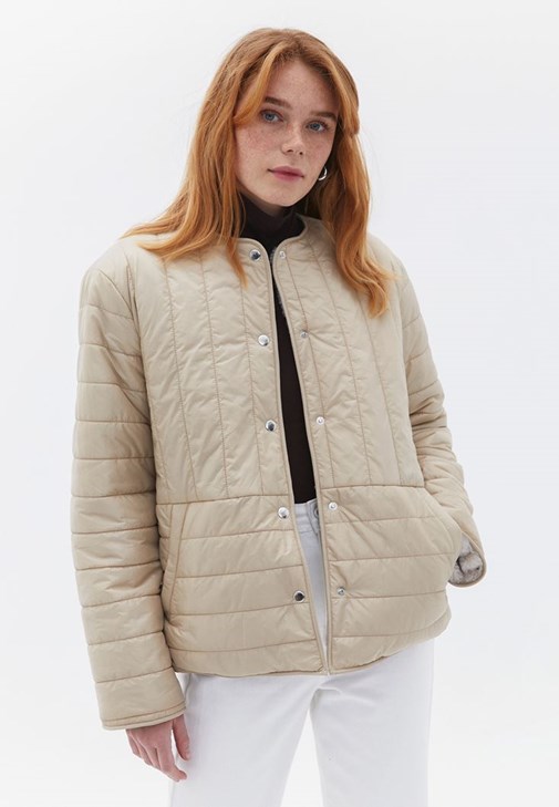 Çift Taraflı Mont ve Tencel Pantolon Kombini
