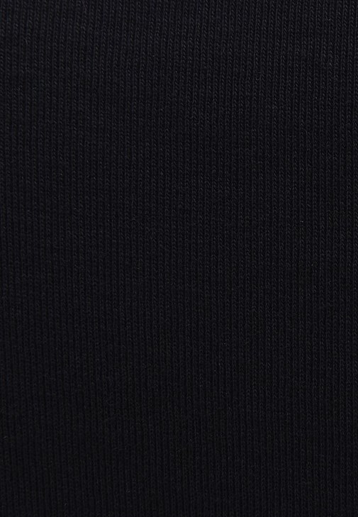 Sıfır Yaka Tişört ve Denimm Pantolon Kombini