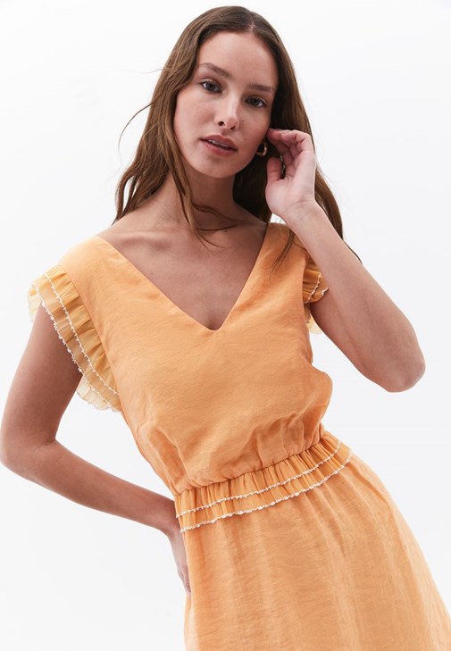 Keten Fırfırlı Elbise ve Terlik Kombini