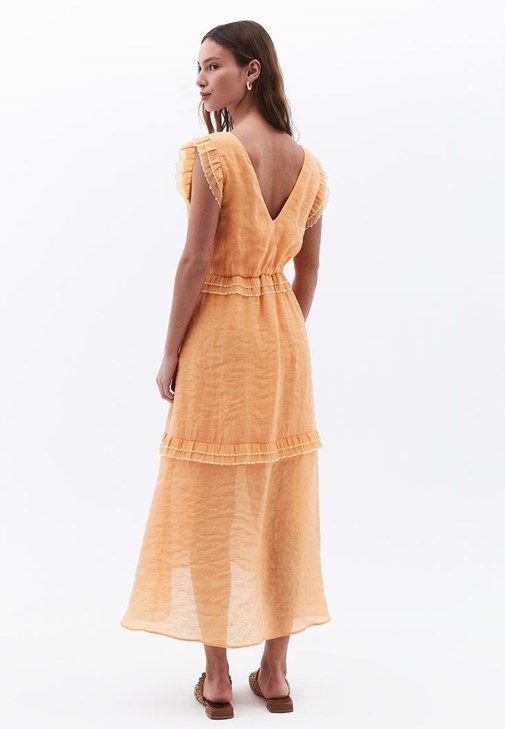 Keten Fırfırlı Elbise ve Terlik Kombini