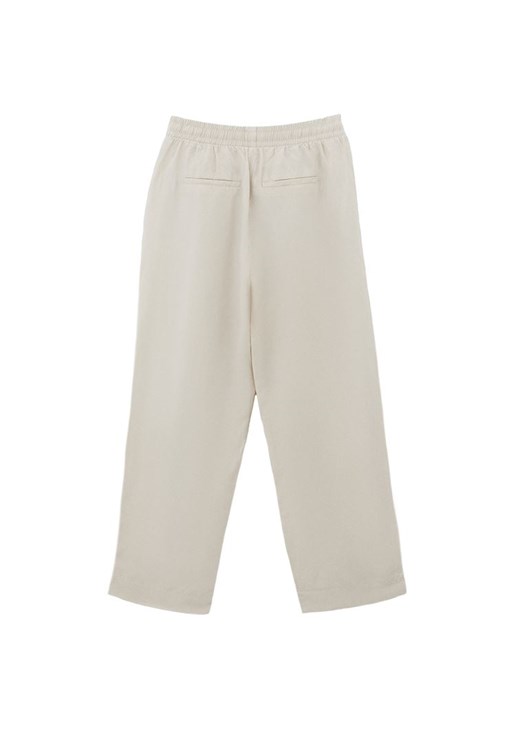 Keten Karışımlı Pantolon ve Modal Bluz Kombini