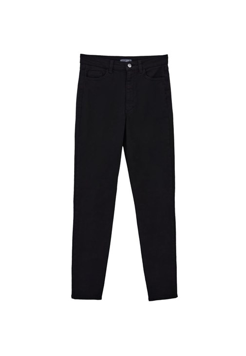 Tencel Pantolon ve Çıtçıtlı Tişört Kombini