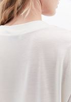 Oversize Tişört ve Tencel Şort Kombini