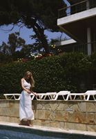 Bayan Beyaz Yüksek Bel Yırtmaçlı Uzun Etek