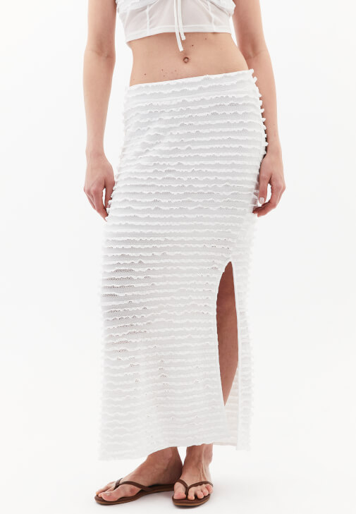 Uzun Etek ve Crop Bluz Kombini