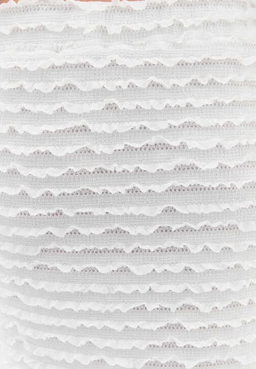 Uzun Etek ve Crop Bluz Kombini