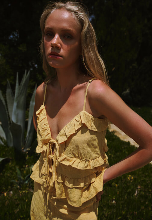 Sarı Keten Karışımlı Fırfırlı Bluz