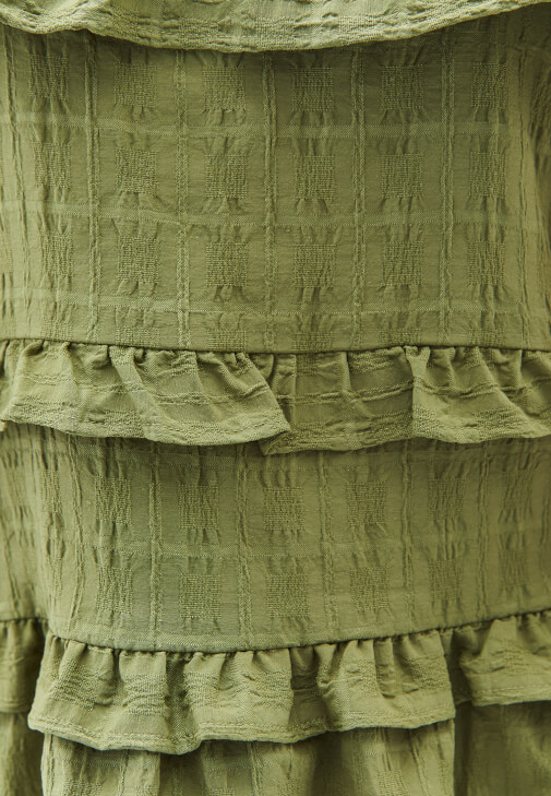 Keten Fırfırlı Bluz ve Keten Pantolon Kombini