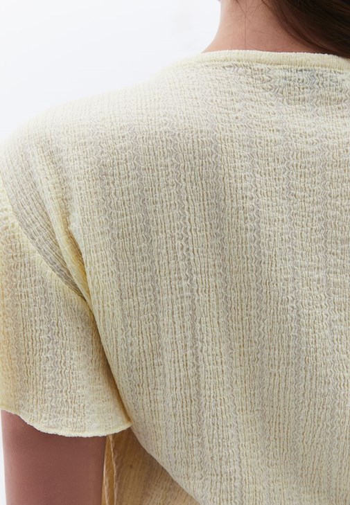 Büzgülü Bluz ve Wide-Leg Denim Pantolon Kombini