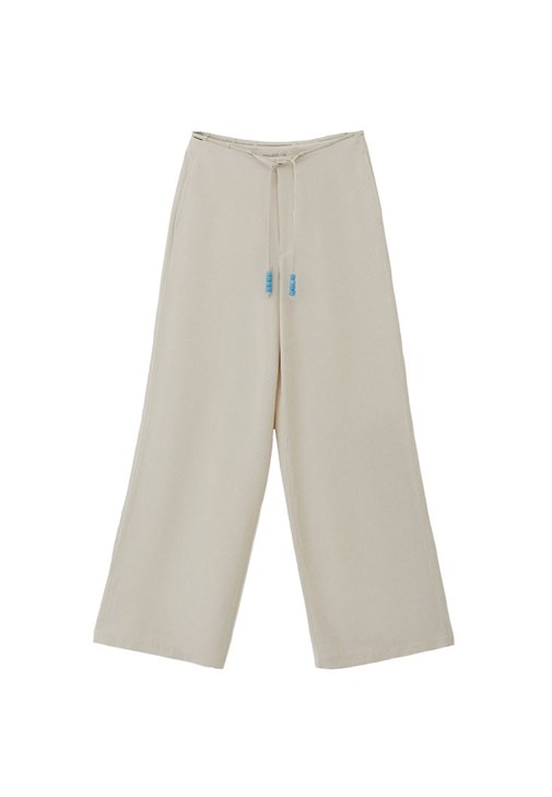 Wide-Leg Pantolon ve Sırt Dekolteli Bluz Kombini