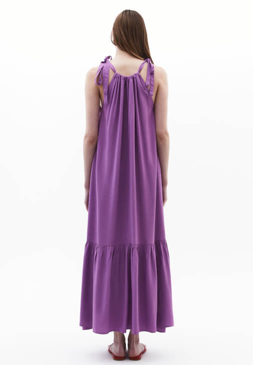 Halter Yaka Uzun Elbise ve Terlik Kombini