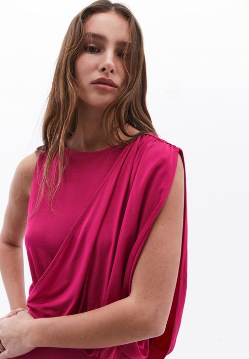 Bot Yaka Elbise ve Topuklu Terlik Kombini