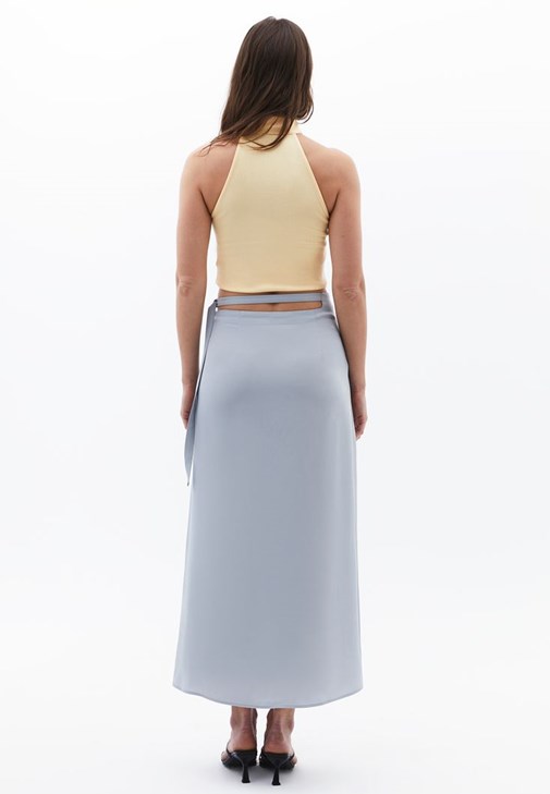 Uzun Etek ve Yaka Detaylı Bluz Kombini