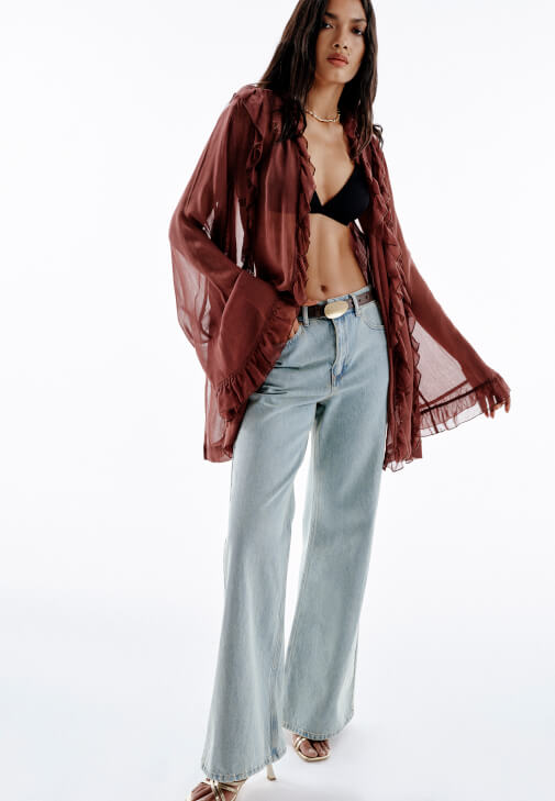 Fırfırlı Kimono ve Denim Pantolon Kombini