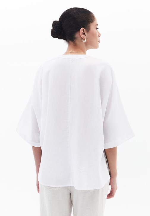 Oversize Gömlek ve Keten Carrot-Fit Pantolon Kombini